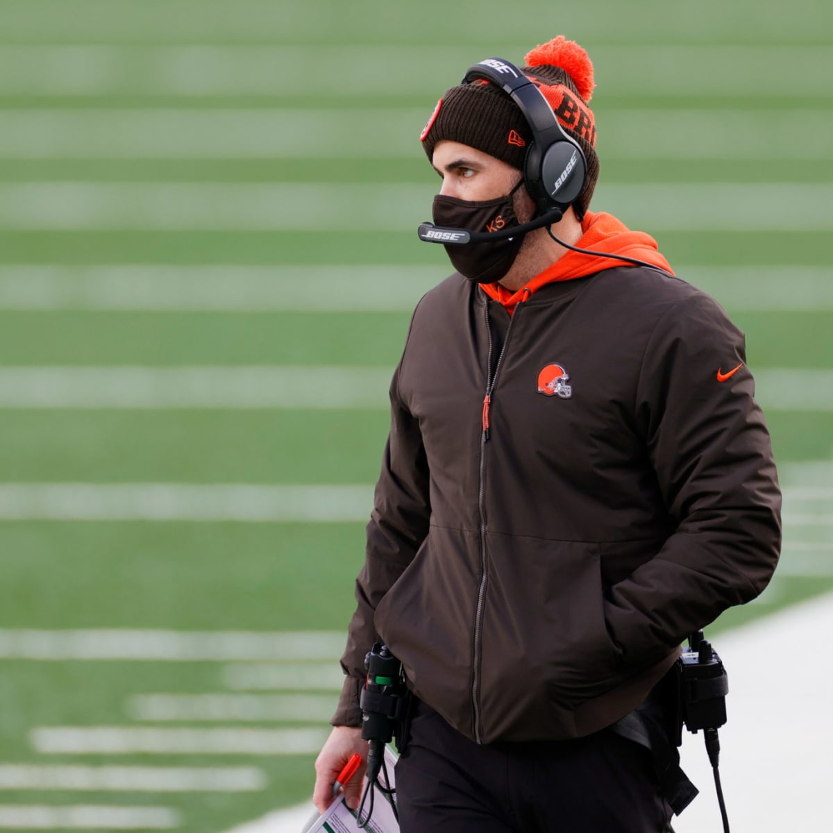 Cleveland Browns FaceTime Kevin Stefanski during playoff celebration