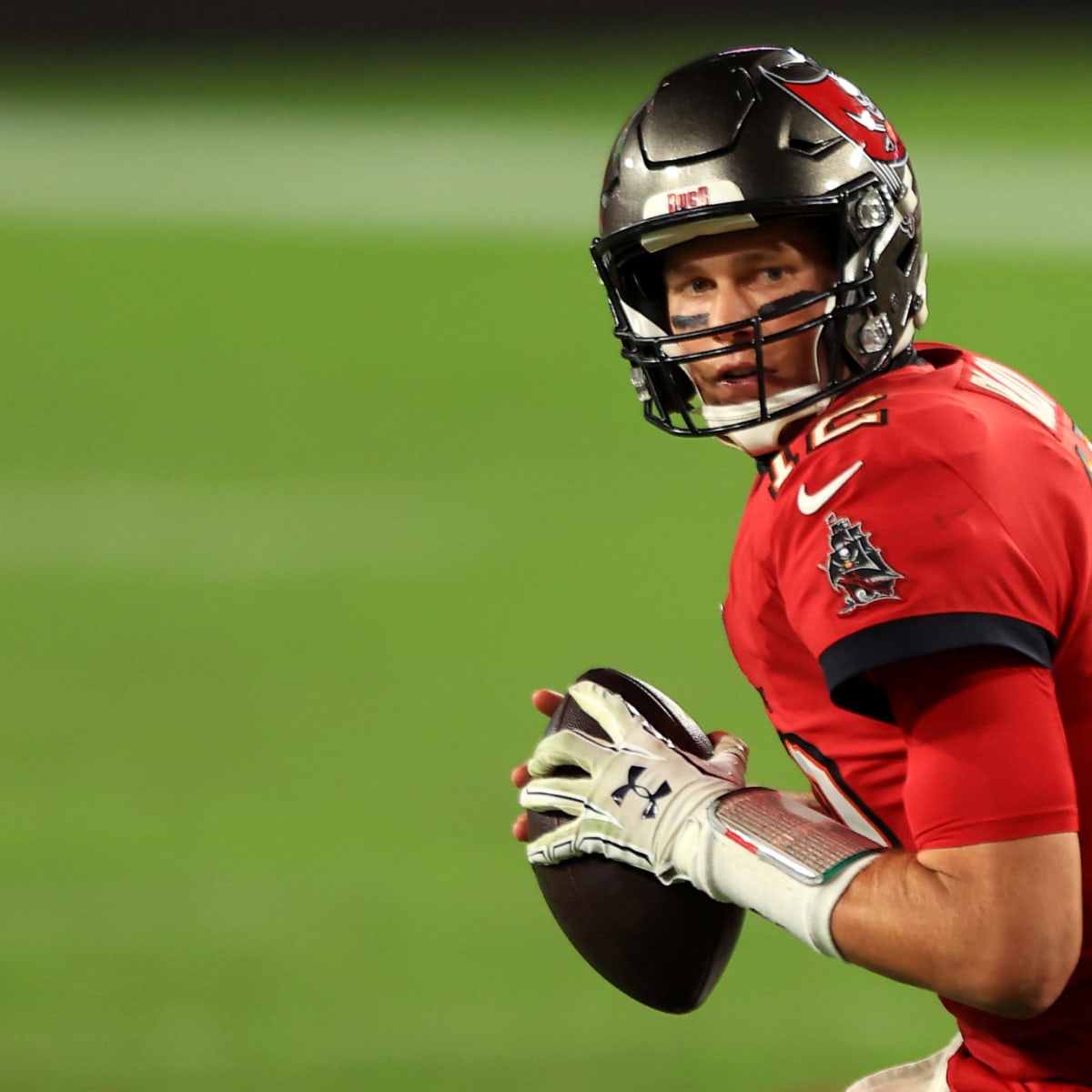 Bucs Pro Bowl LB says team has more 'togetherness' post-Tom Brady