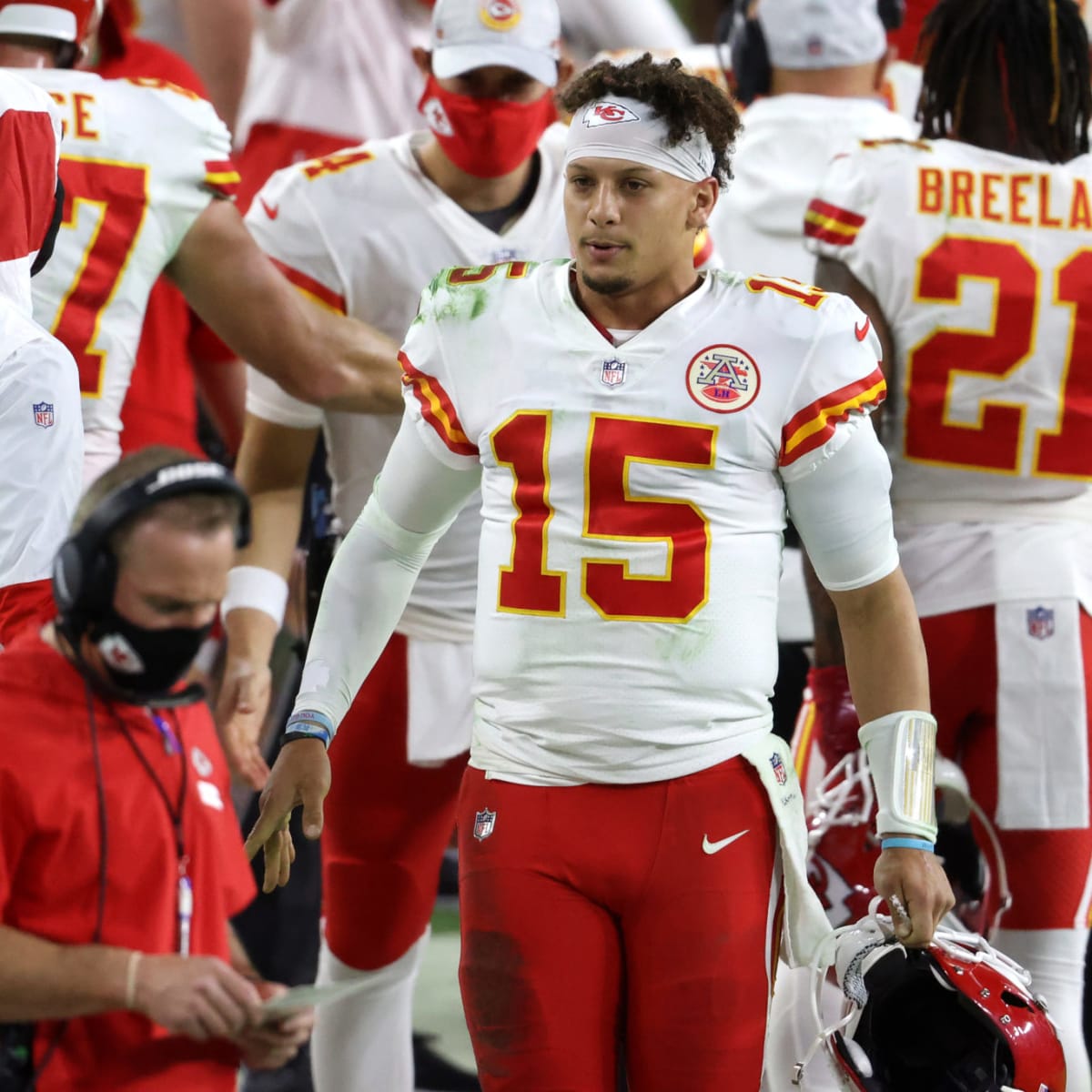 Sauce Gardner unhappy with penalty on Mahomes interception