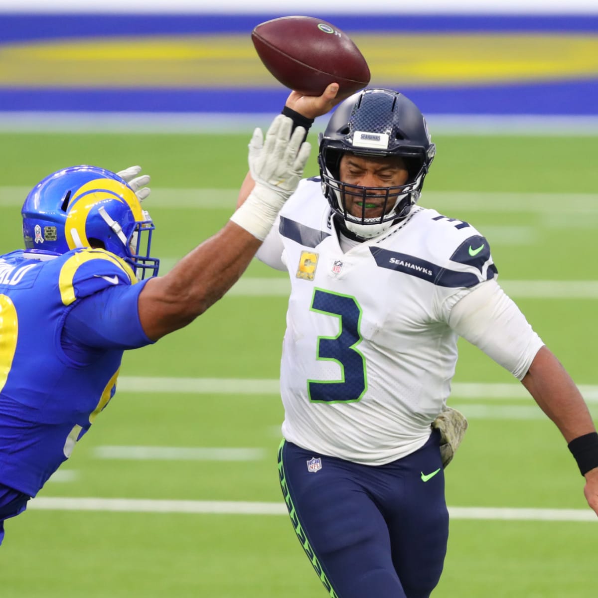 Status of injured Seattle Seahawks quarterback Russell Wilson to be  determined by hand specialist - ESPN