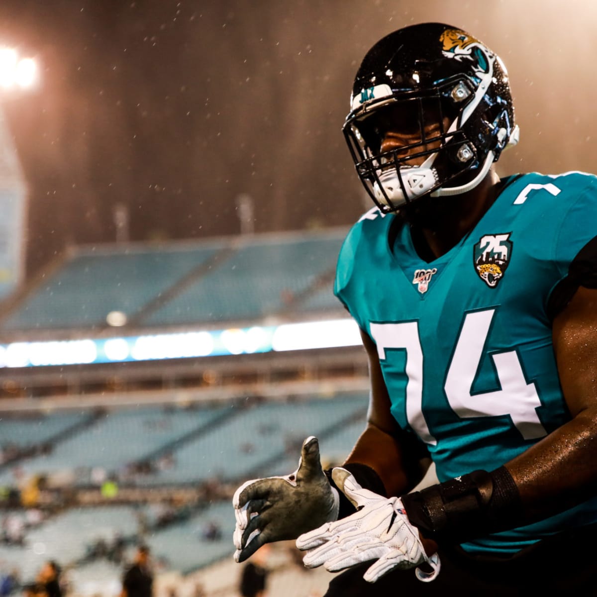 Jaguars, Cam Robinson Agree To Extension