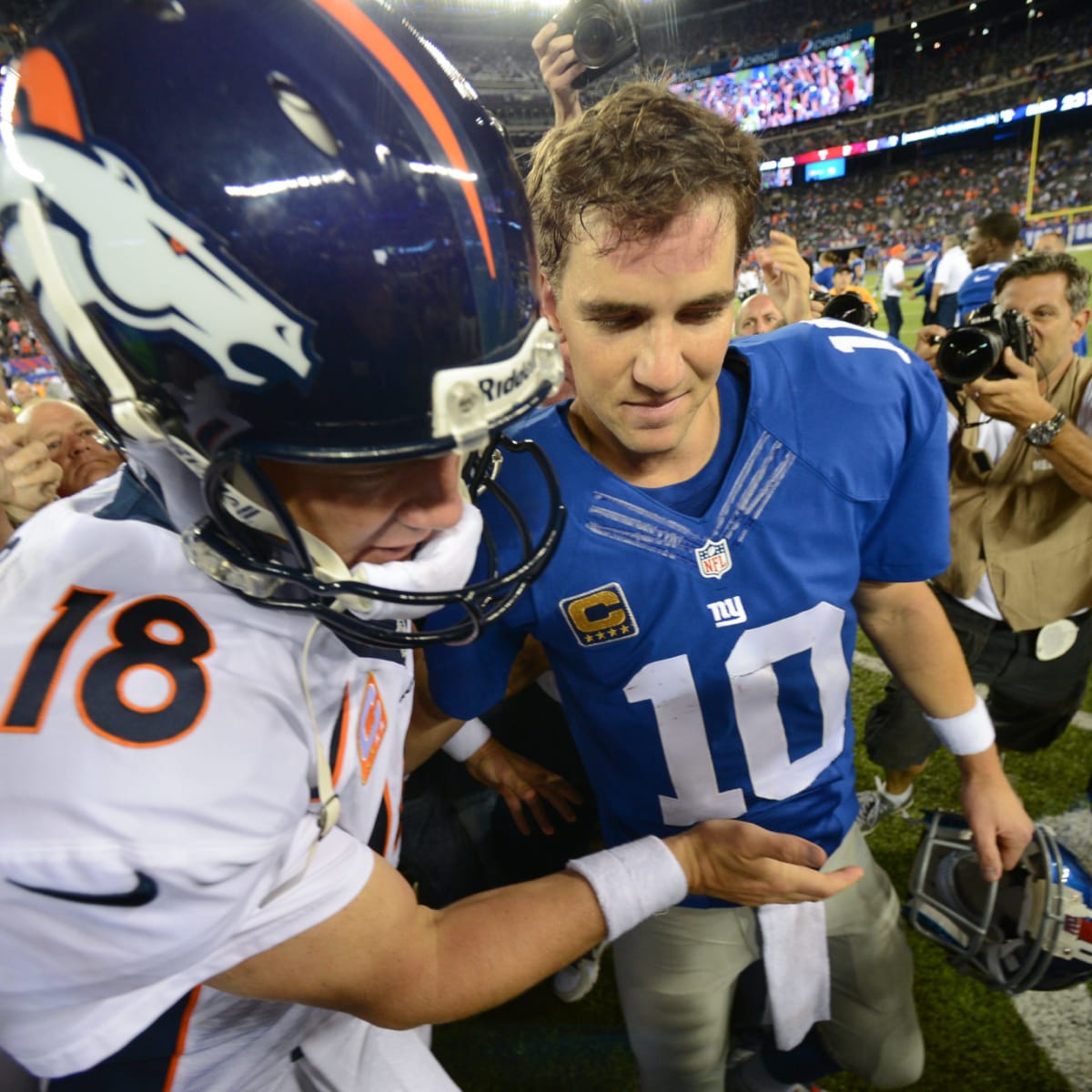 Peyton and Eli Manning skipping Bears-Steelers on ESPN's 'Monday
