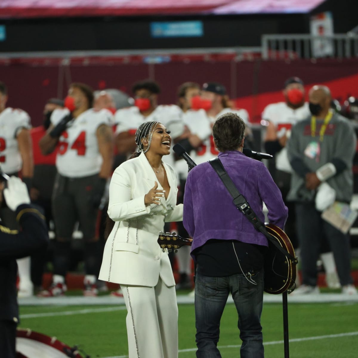 How a Florida TV reporter caused a Super Bowl national anthem