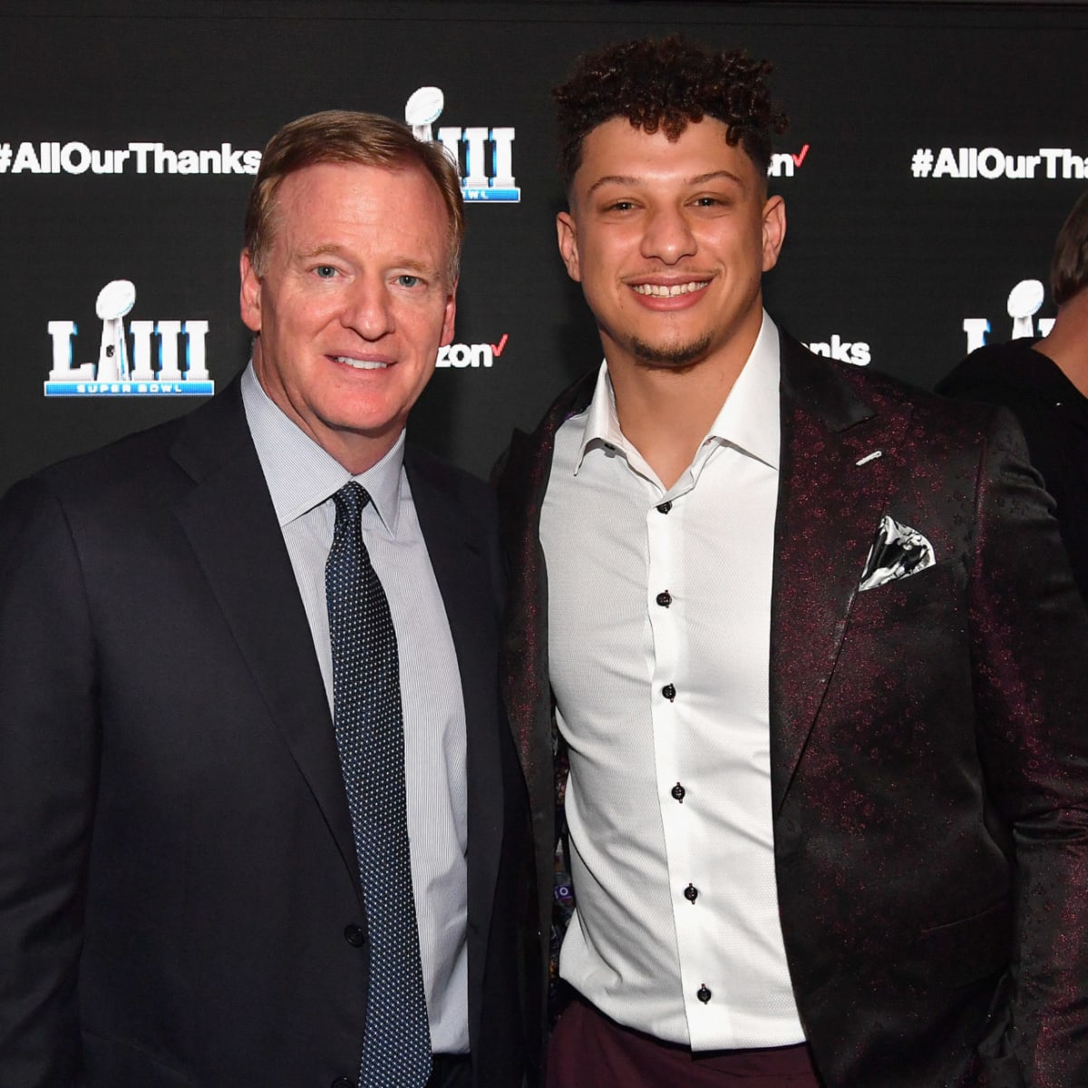 Jeff Bezos hangs with Roger Goodell, other NFL royalty in 's