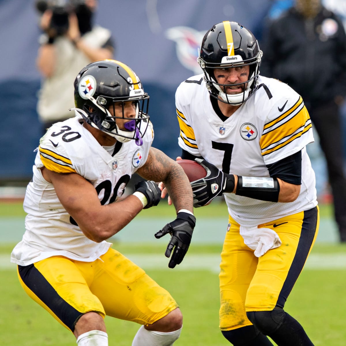 Roethlisberger, Conner lead Pittsburgh Steelers over Baltimore Ravens