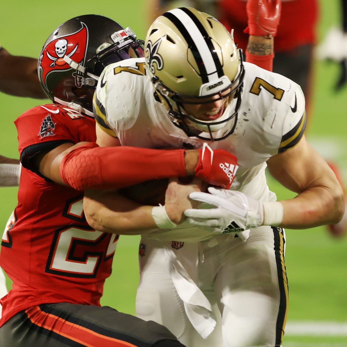 New Orleans Saints tight end Taysom Hill (7) reacts during an NFL