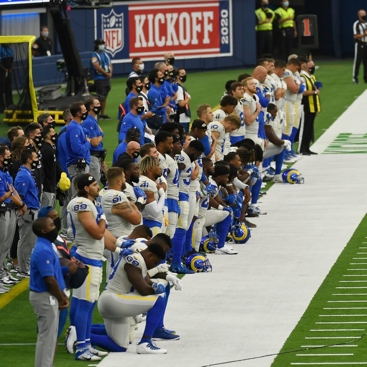 Football World Reacts To National Anthem Before Bills-Rams Game