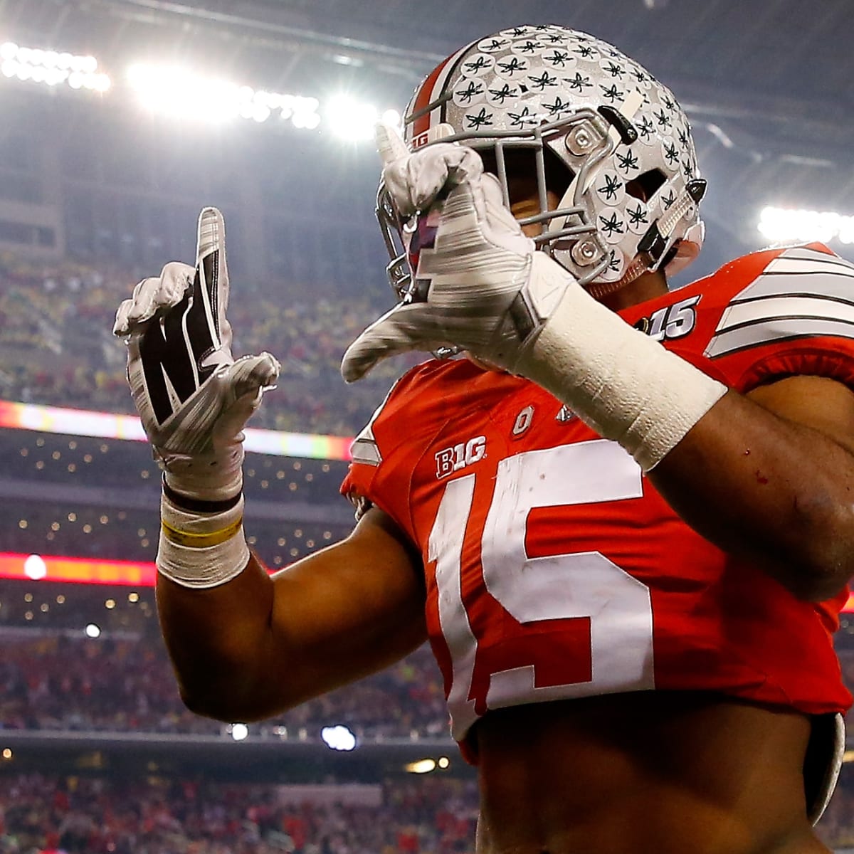 Ezekiel Elliott, Ohio State fans petition NCAA to #SavetheCropTop