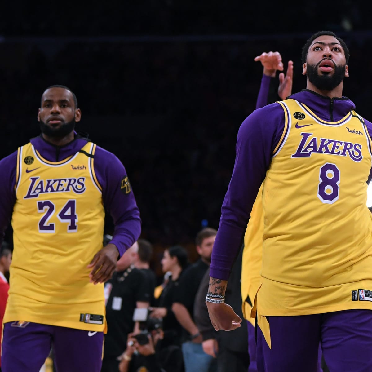 Lakers rally for win after LeBron James ejected vs. Pistons - Los