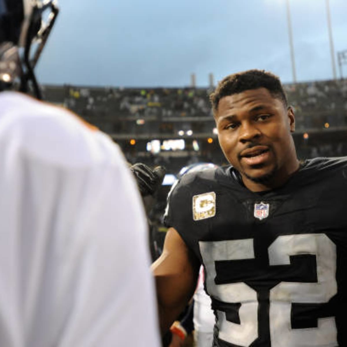 Raiders holdout Khalil Mack dealt to Bears in blockbuster trade