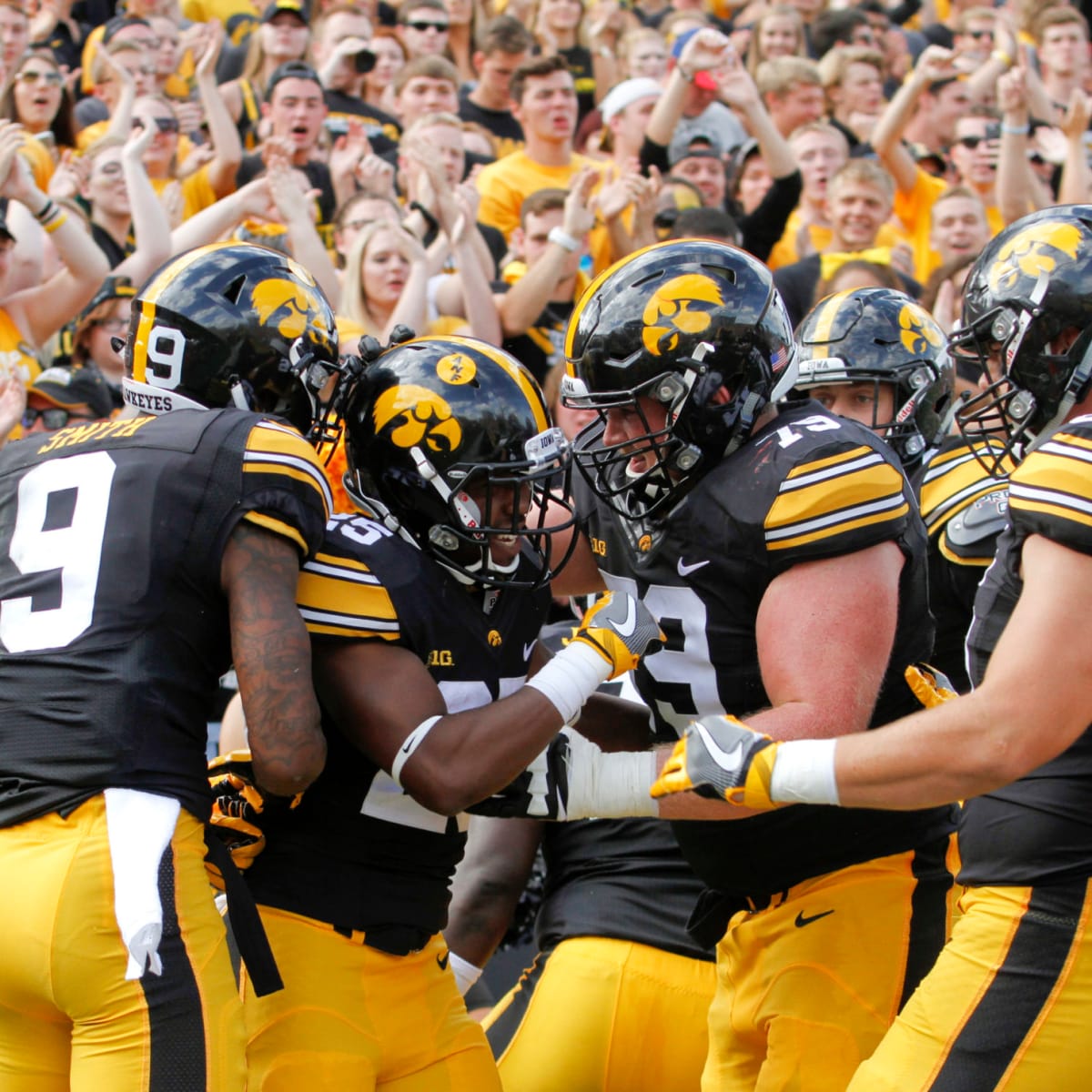 Iowa Player Caught Gambling On Hawkeyes Games Hilariously