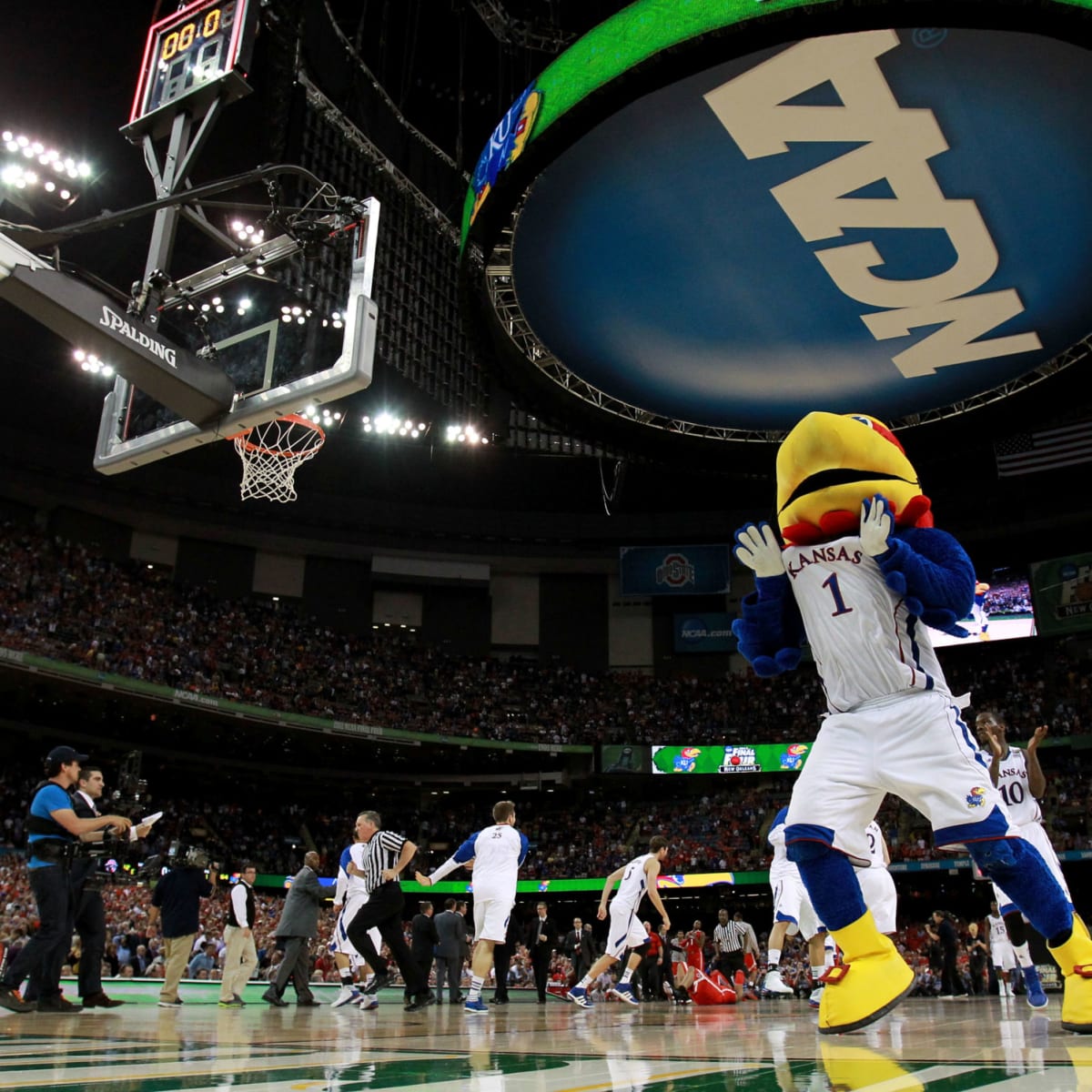 Final Four road leads to gates of nation's largest indoor stadium - Sports  Illustrated