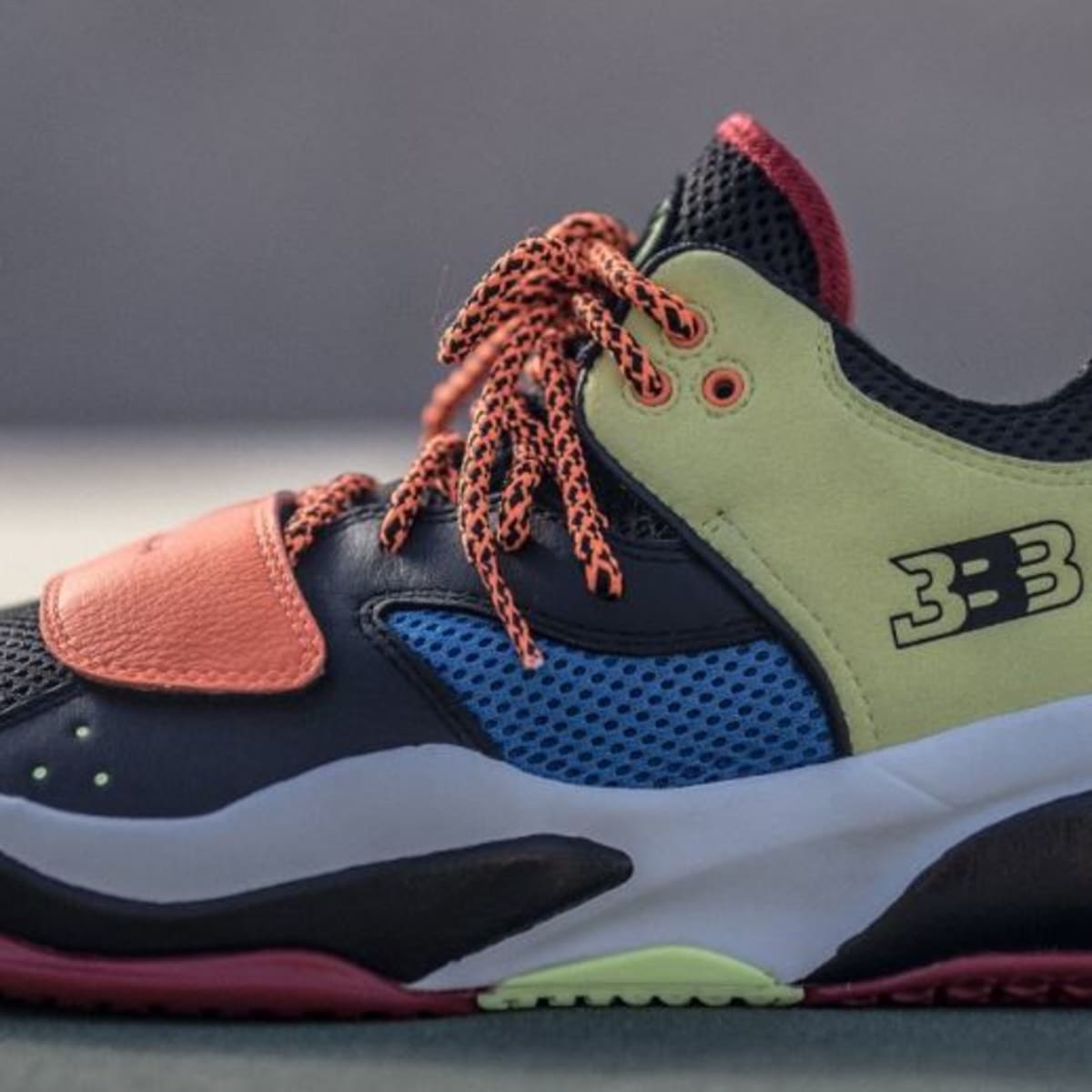 lonzo ball sneaker deal