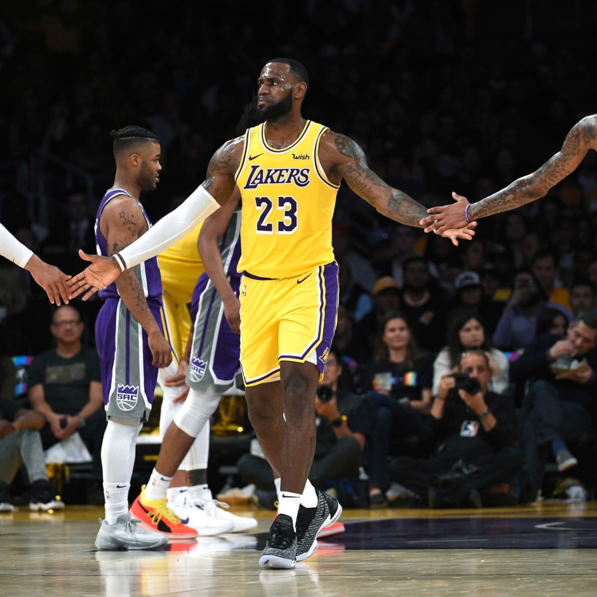 Los Angeles Lakers on Instagram: “❤️💛”  Kobe bryant pictures, Kobe lebron,  Lebron james lakers
