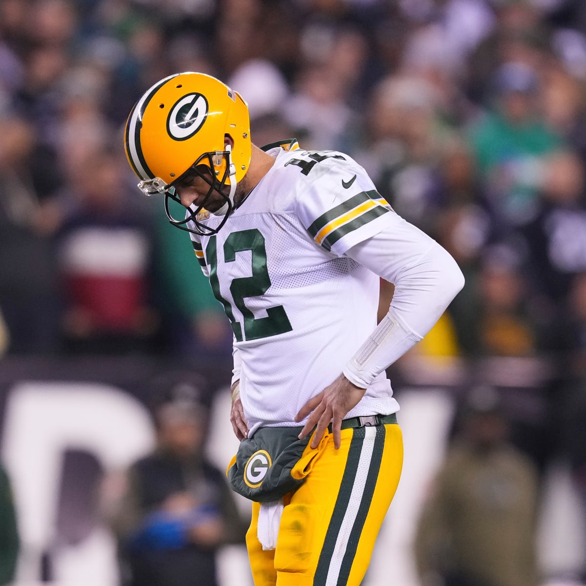 NFL World Convinced Aaron Rodgers Hinted At 2023 Decision - The
