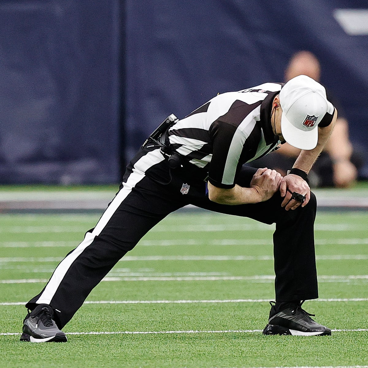 NFL Twitter blasts refs for brutal roughing the passer call against Dolphins