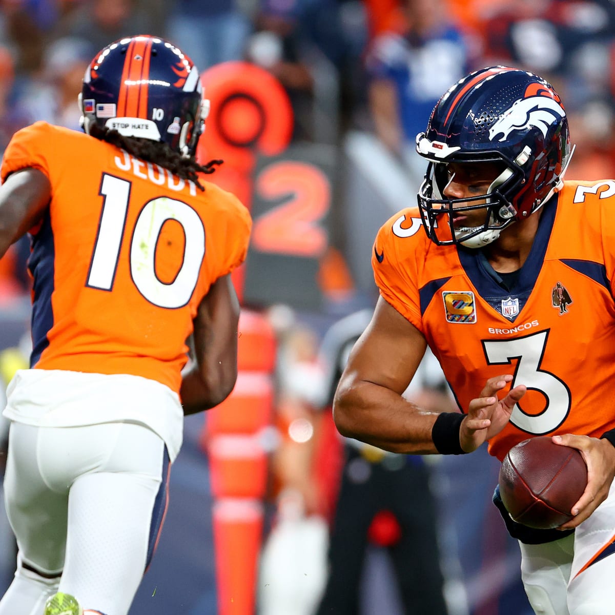 NFL fans, media, players react to Denver Broncos' loss to Colts