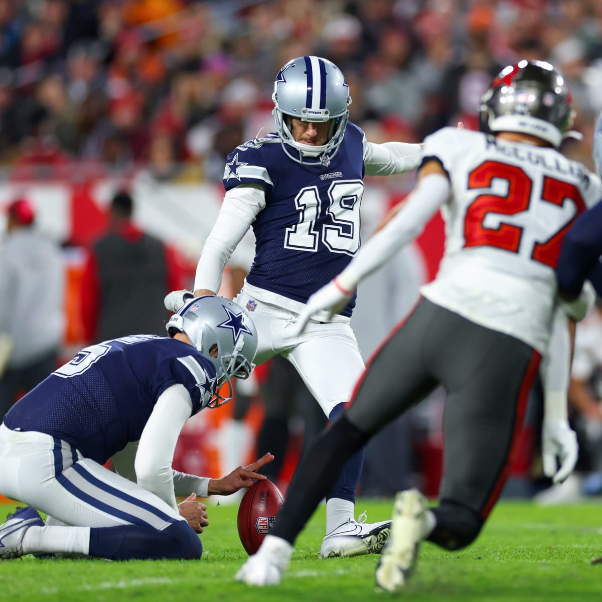 Cowboys bringing in four kickers Tuesday, including one name fans will hate