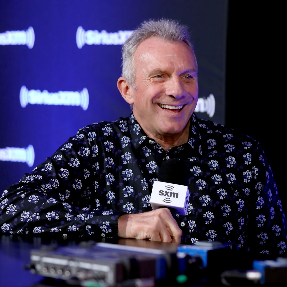 Joe Montana Explains Why His Wife Is the Reason He Wore the Same