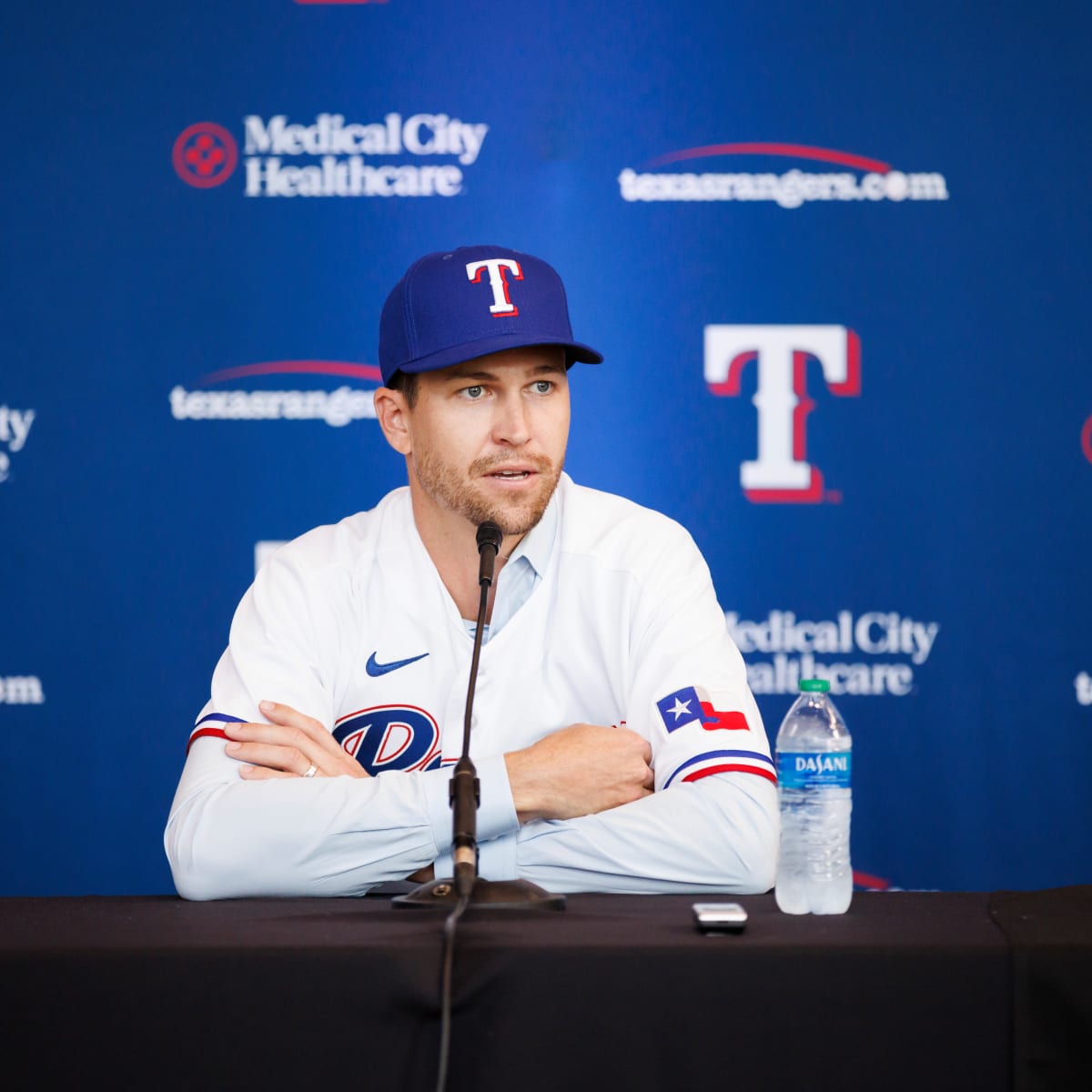 Jacob deGrom introduced by Rangers