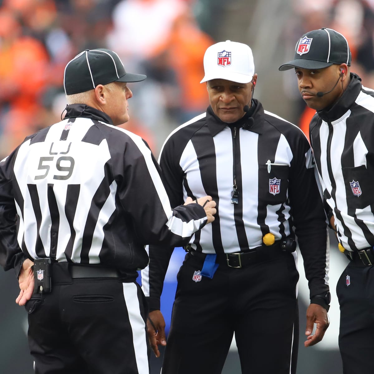 Former NFL referee claims officials had 'complete administrative breakdown'  during Steelers loss