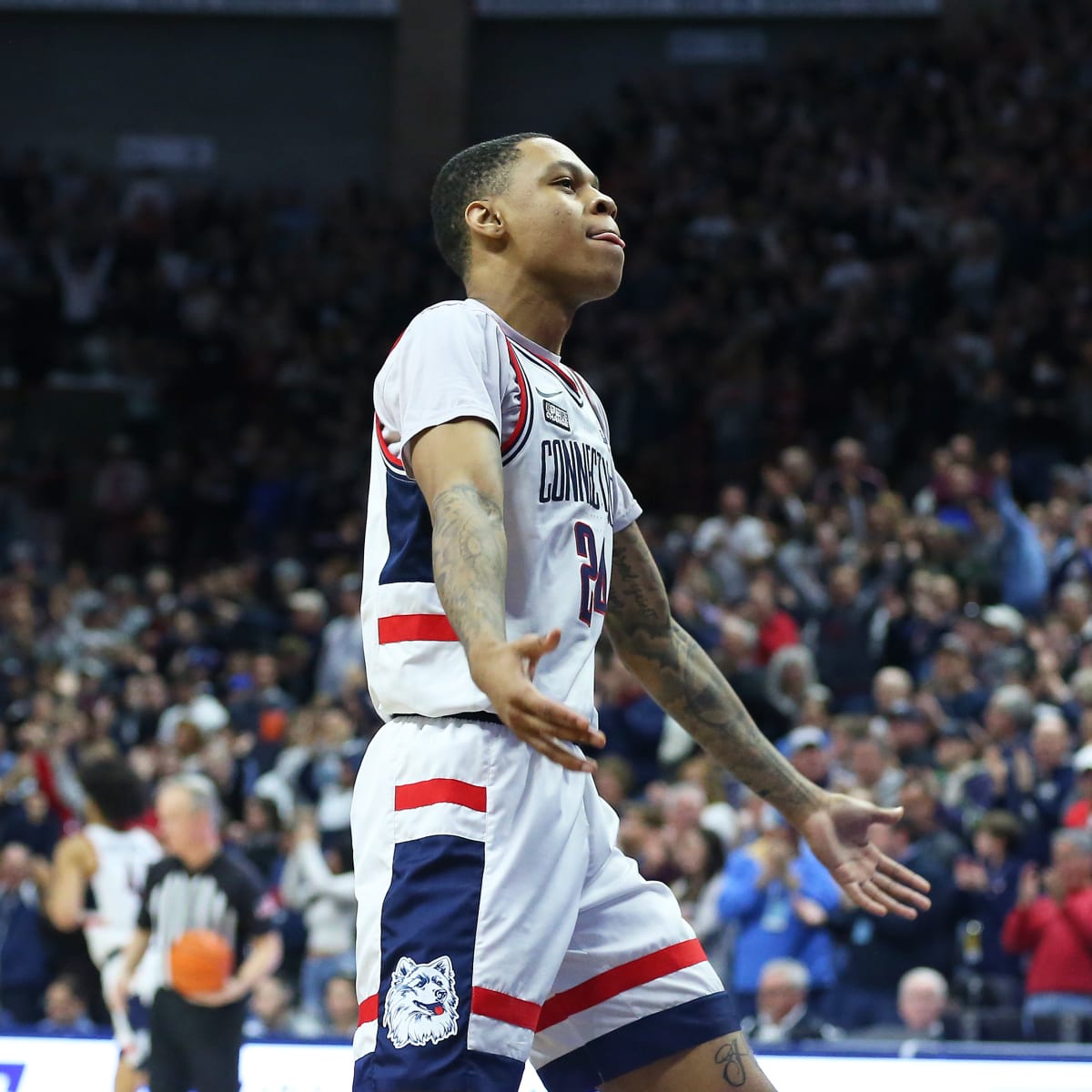 College basketball games today: UConn Huskies win NCAA championship game