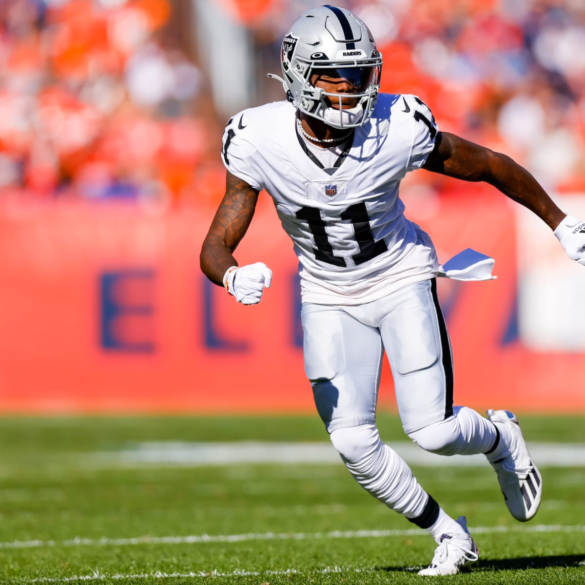 Why Eagles' DeVonta Smith's bond with Raiders' Henry Ruggs goes