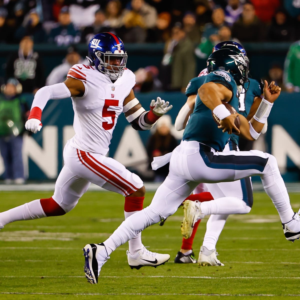 Giants to face Eagles in Philadelphia on Christmas Day