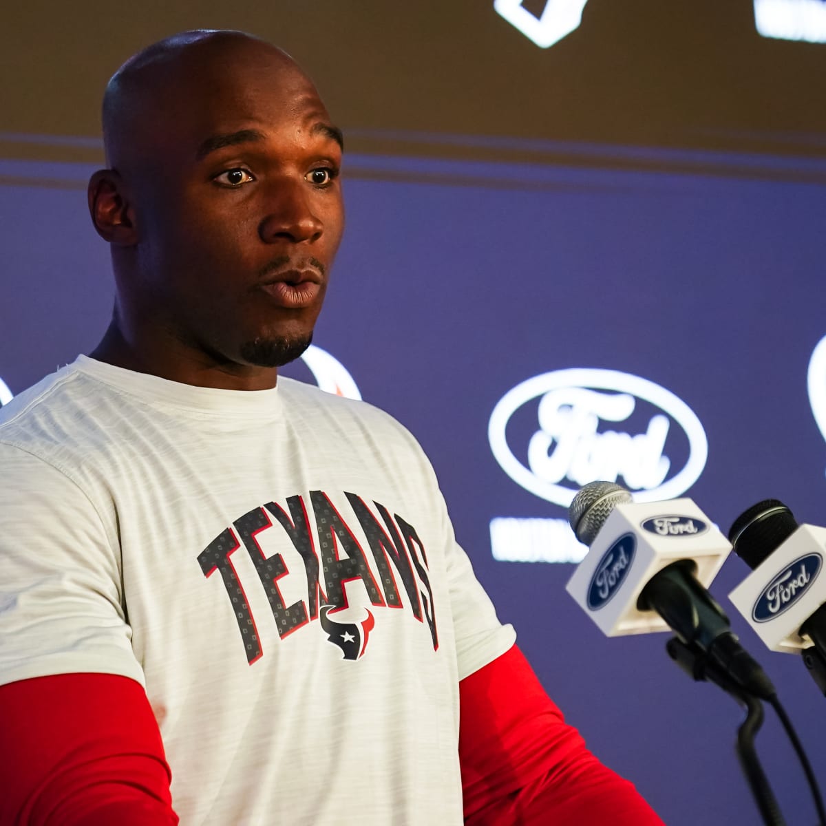 PHOTOS: Texans wear new Battle Red helmets during training camp