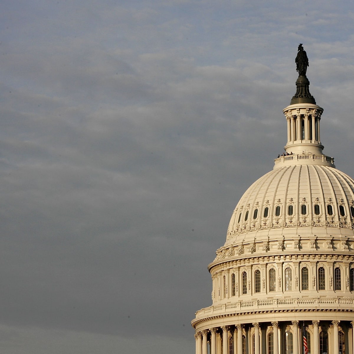 Former NFL FB Bruce Miller Reported to Capitol Police for Threatening  Congressman