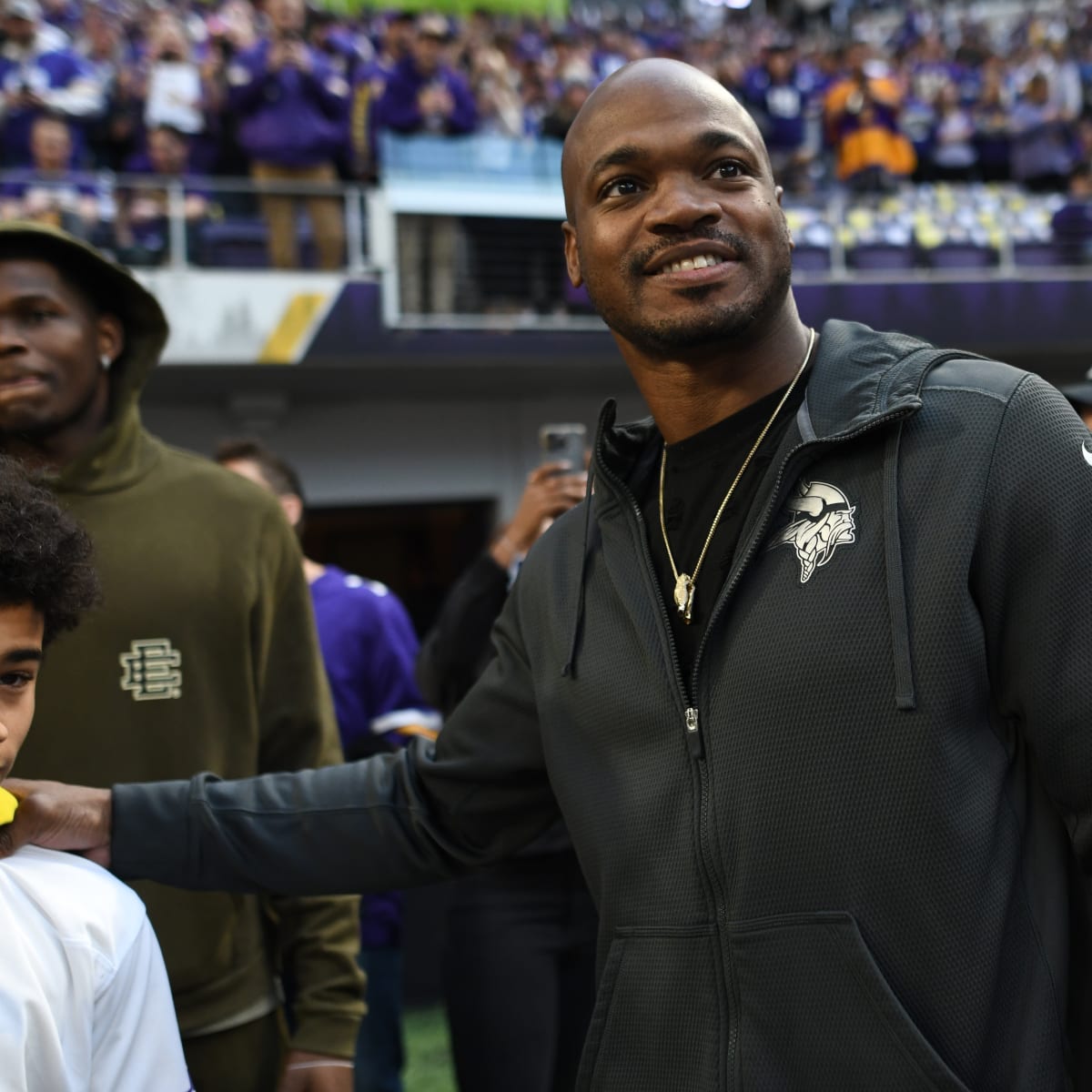 Adrian Peterson: 'Mentally  haven't officially hung it up'