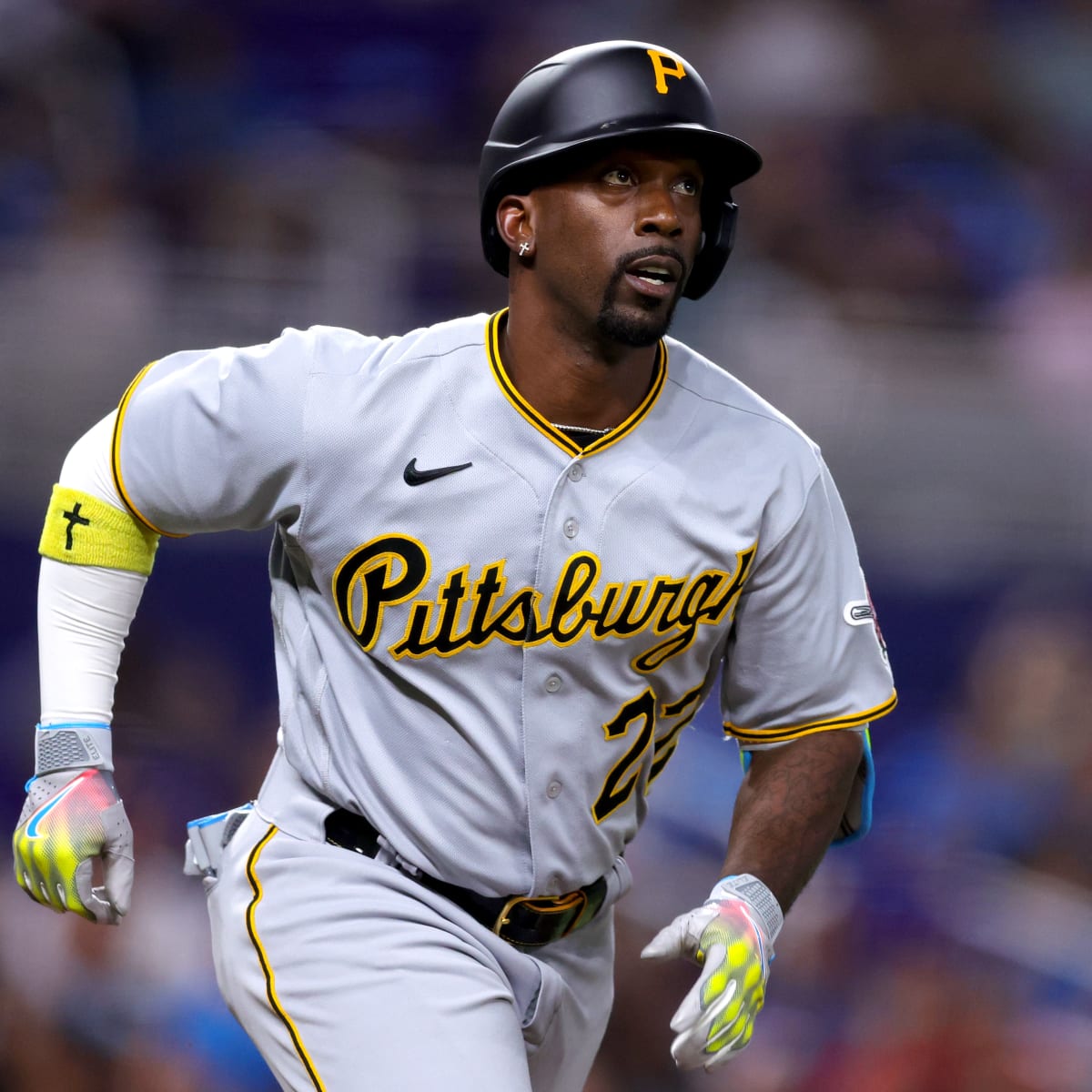Andrew McCutchen makes stance on future with Pirates clear after brutal  injury update