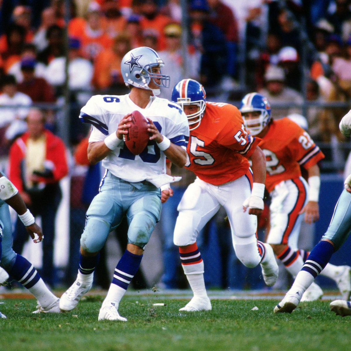 Prayers Pouring In For Family Of Former Cowboys Quarterback - The