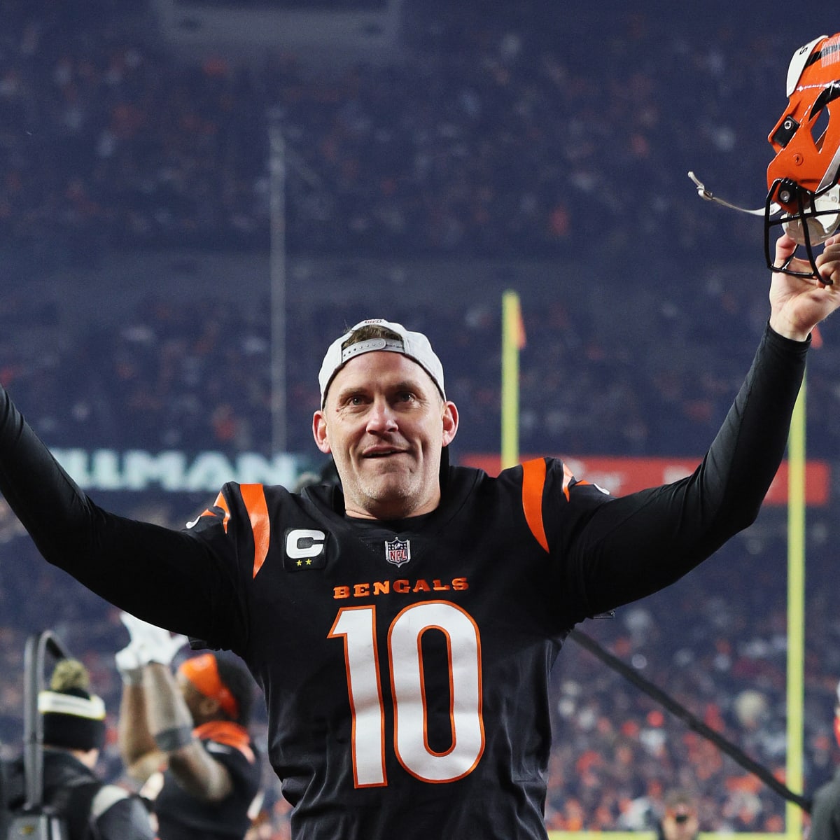 Former Pro Bowl punter Kevin Huber decides to retire just months after  setting a Bengals franchise record 