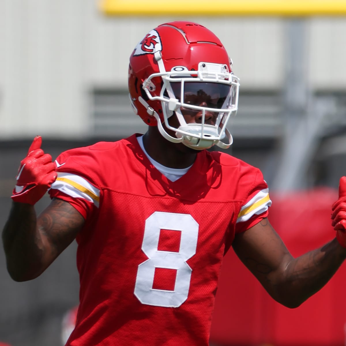 Chiefs quarterback Patrick Mahomes backs teammate Justyn Ross for