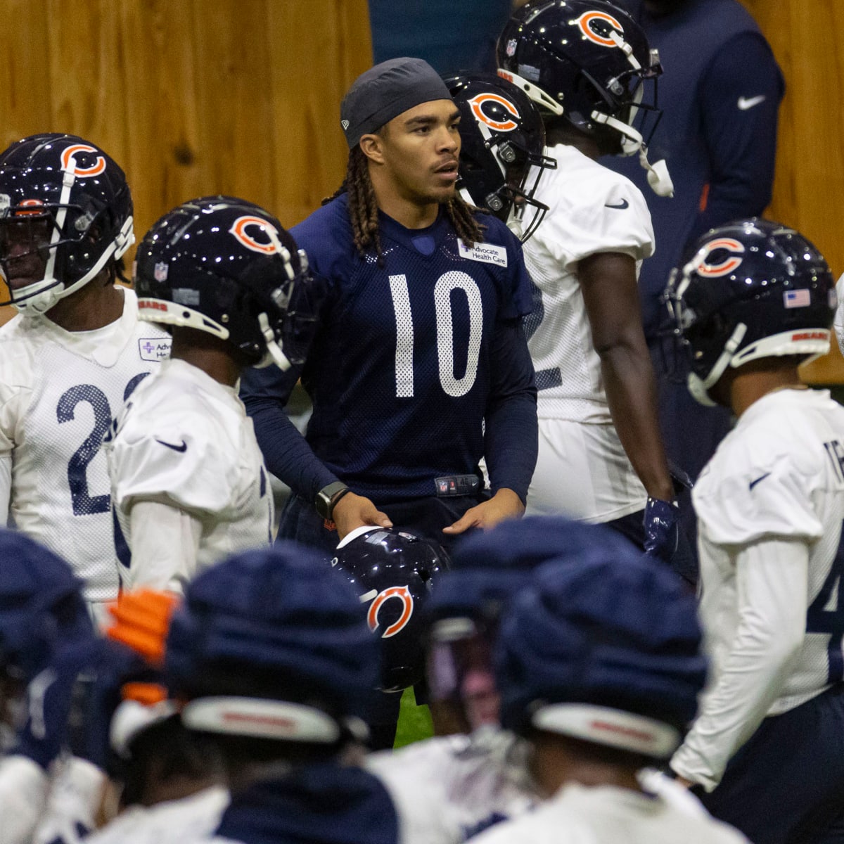 Fans Are Loving The Chicago Bears New Helmet Logo - The Spun