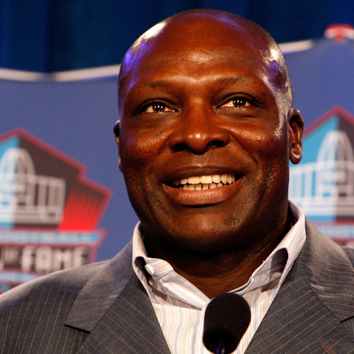 NFL legend Bruce Smith questions whether Tony Boselli belongs in