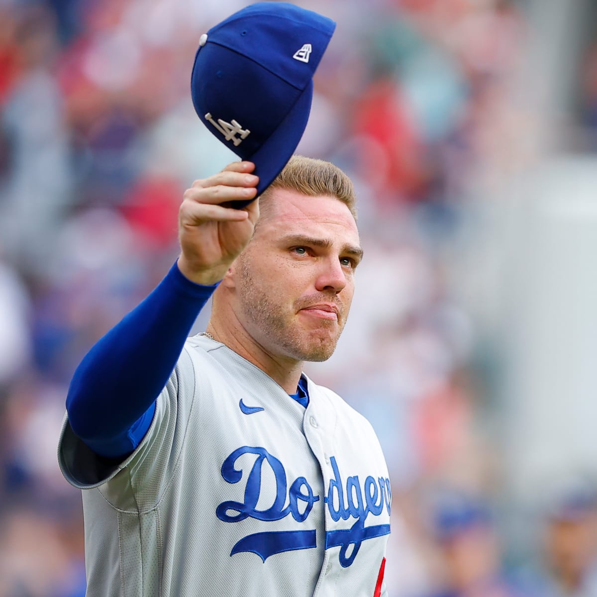 Dodgers Rumors: Freddie Freeman Gets Lowball Offer From Braves, What Could  Stop LA From Signing Him 