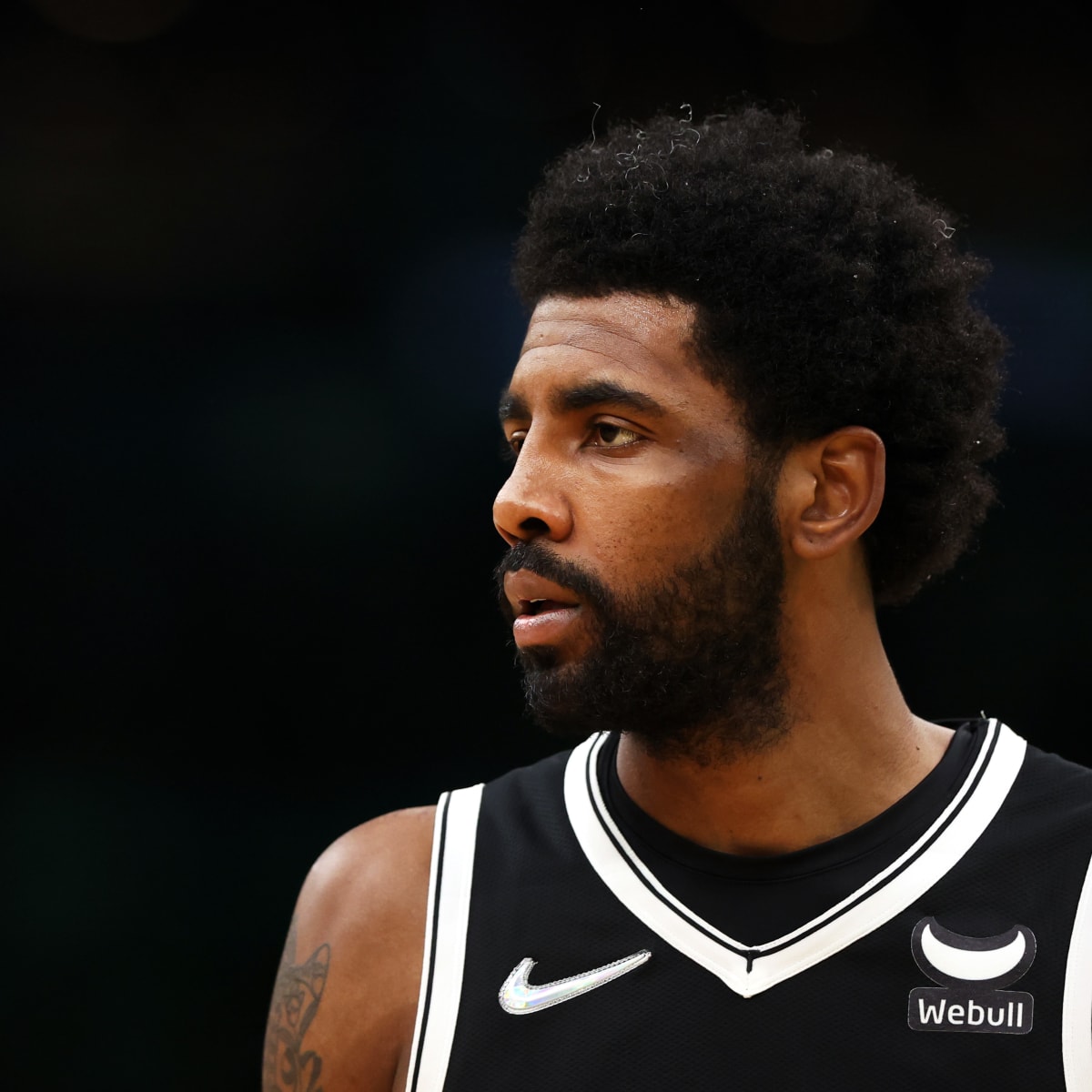Padecky: Nets' Kyrie Irving does himself no favors being disrespectful to  fans