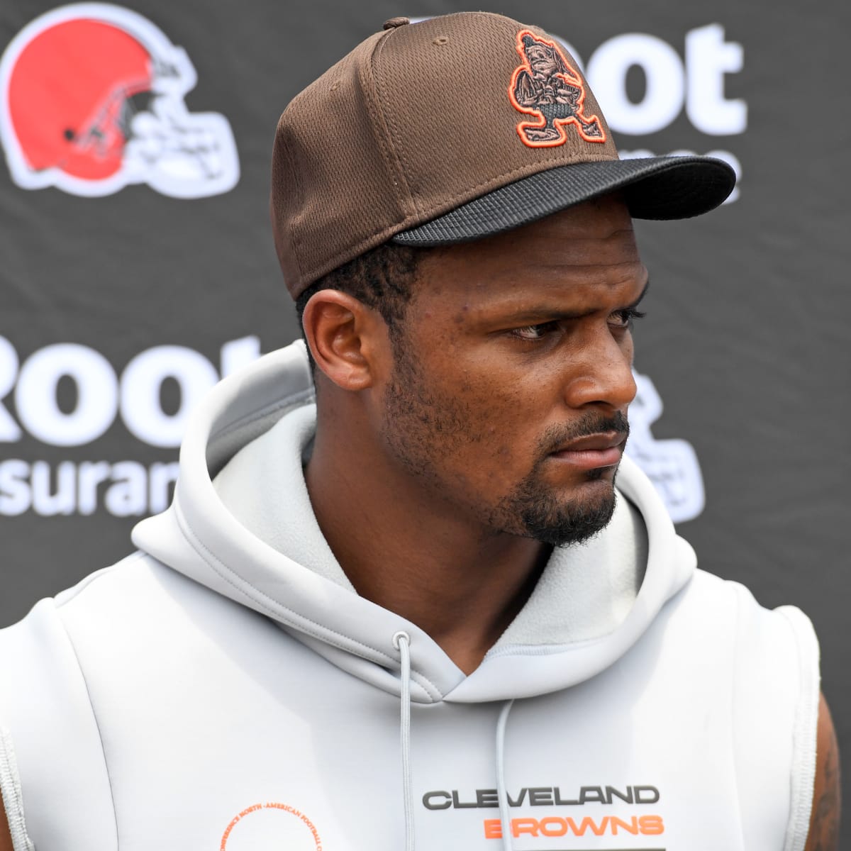 X 上的JosinaAnderson：「Deshaun Watson gets paid by the #Browns