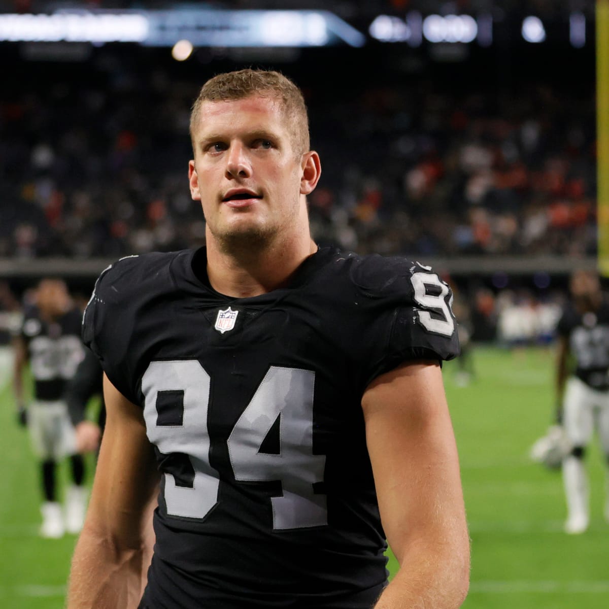 Reunion in Tampa: Buccaneers signing veteran edge rusher Carl Nassib