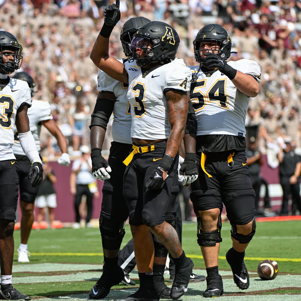 ESPN - App State Football UPSETS NO. 6 TEXAS A&M ON THE ROAD‼️