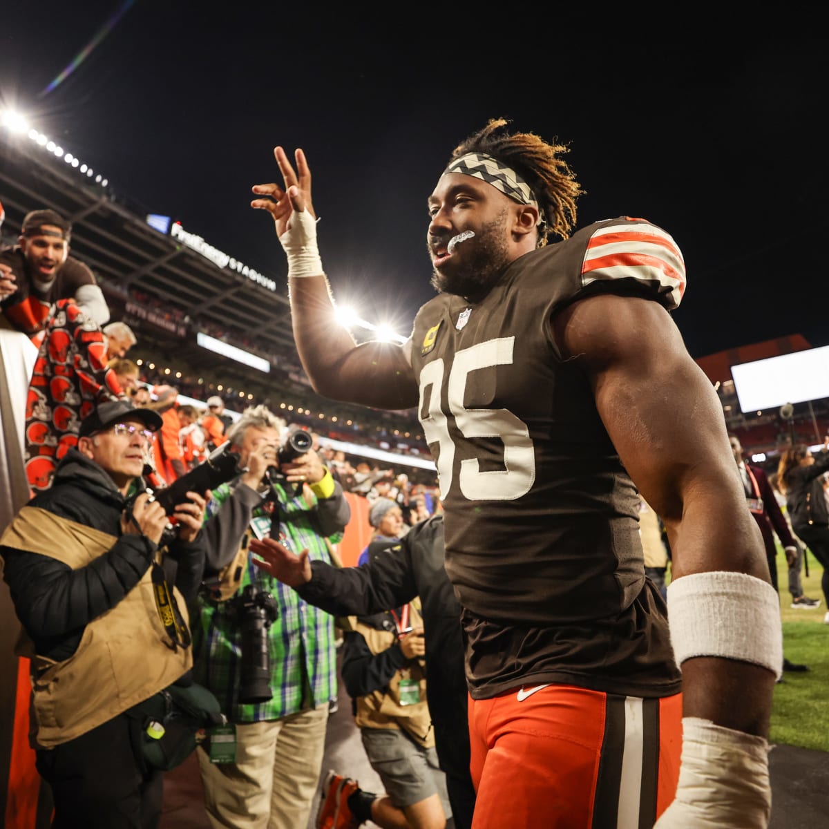 Myles Garrett wants to play spoiler to Steelers playoff hopes