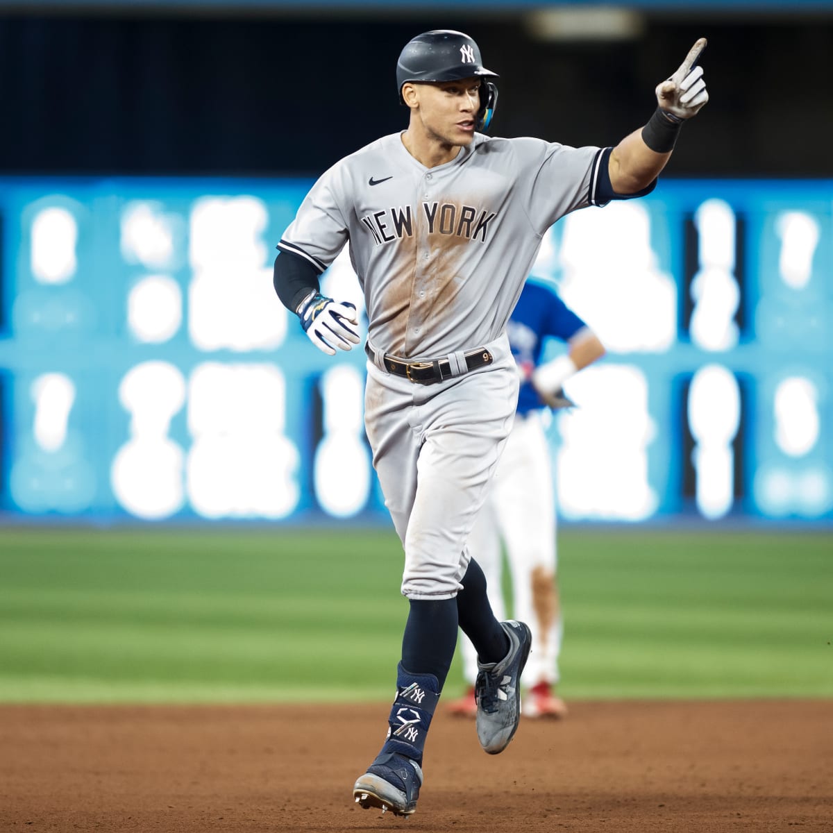 Breaking: Aaron Judge Wins 2022 American League MVP Award - The Spun:  What's Trending In The Sports World Today