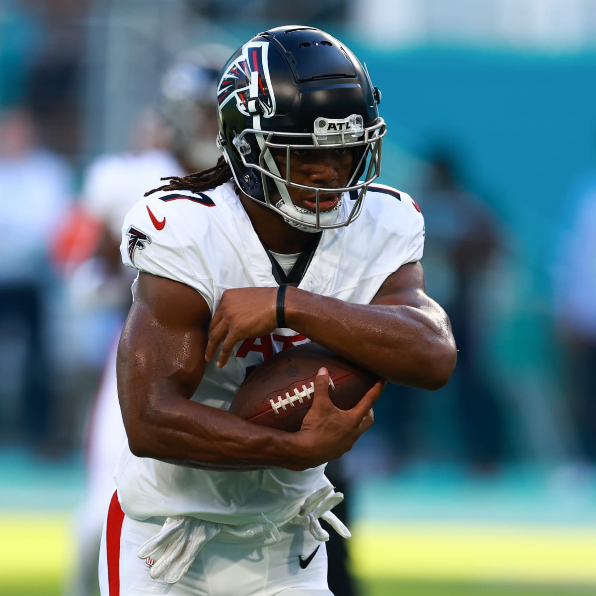 Who stood out during Falcons preseason game against Miami Dolphins