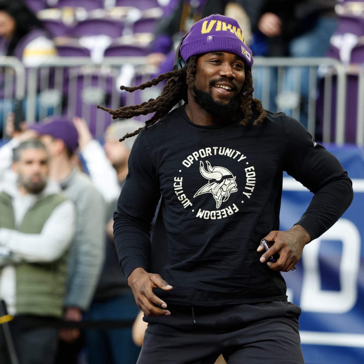 Dalvin Cook Has Two-Word Reaction To Signing With Jets - The Spun