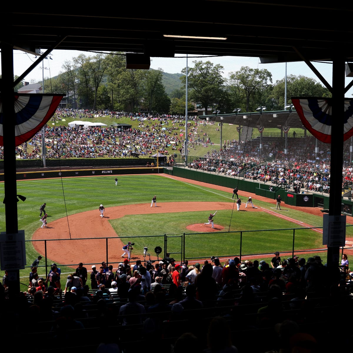 Coach leaves Cuban team at Little League World Series without