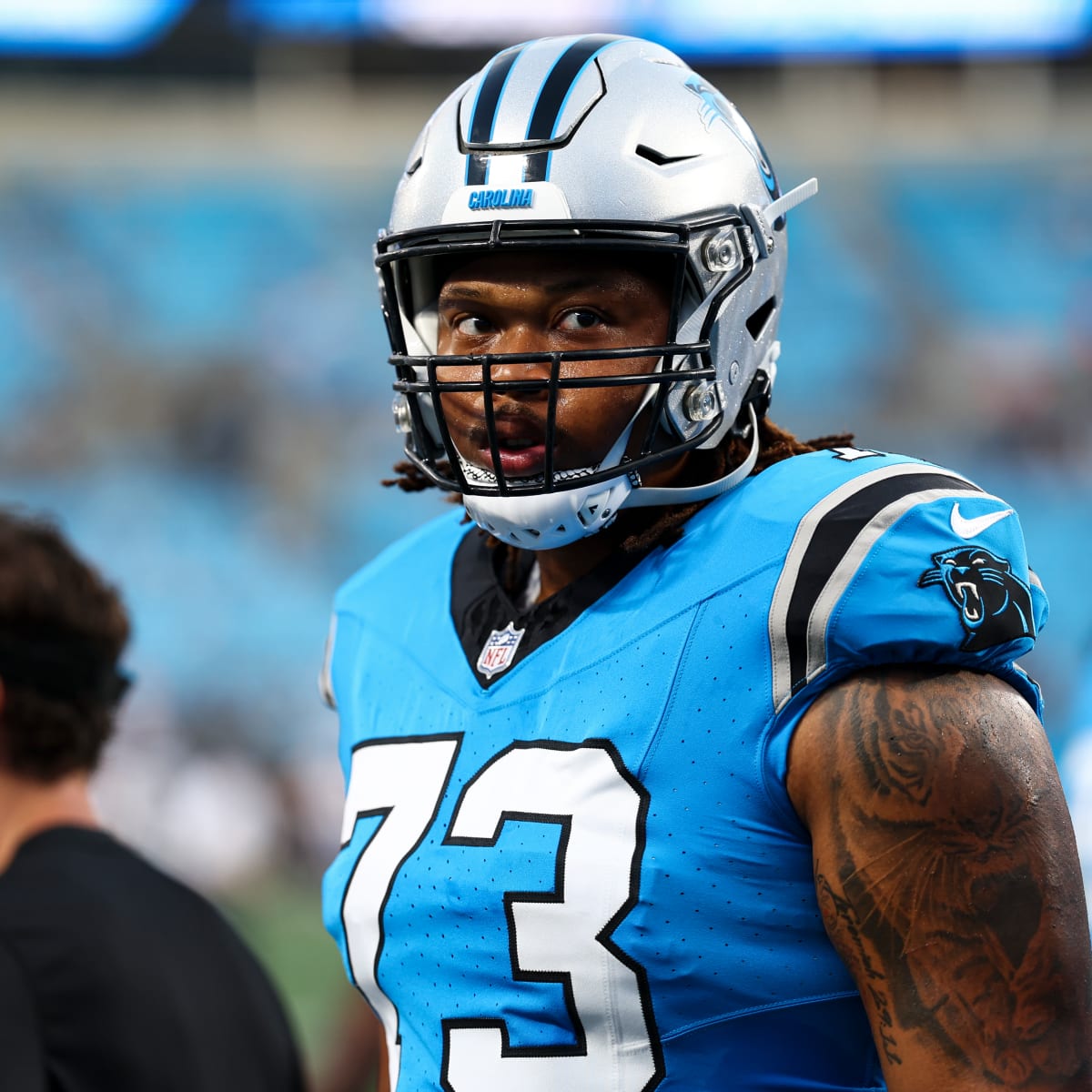 Panthers Sign Offensive Lineman Michael Jordan