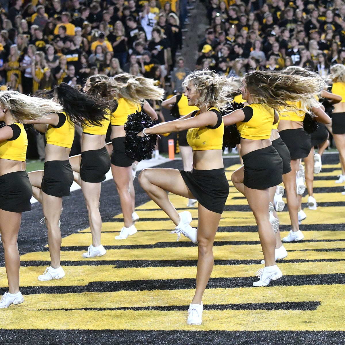 Cheerleader wardrobe failure