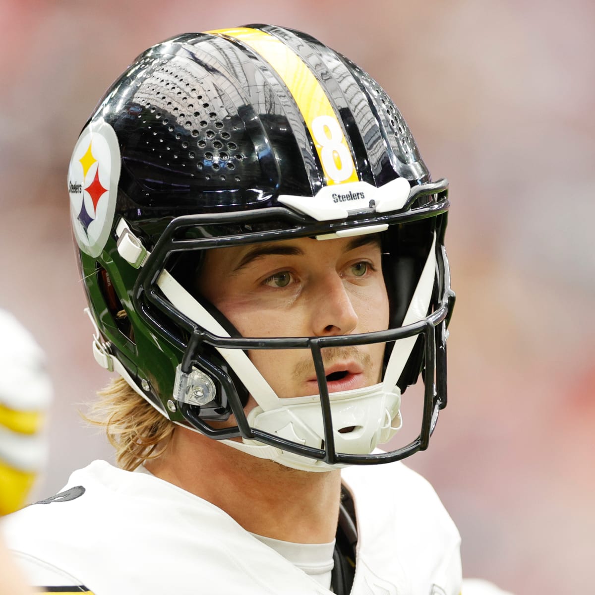 Steelers QB Kenny Pickett out against Texans after injuring knee, NFL
